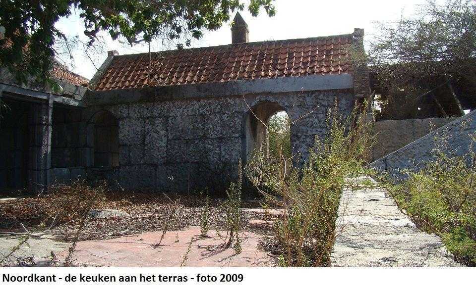 27. Noordkant keuken aan het terras 2009